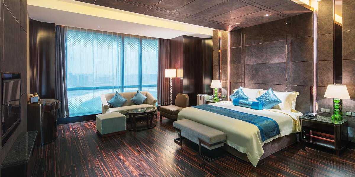 MahashPonk36925's tweet image. Successful spaces aren’t built from templates—they come from understanding how a space is truly used.
If your project calls for insight and judgment—not just execution—we’d be happy to connect.
#SpatialCustomization #DesignInsight #RichangFurniture #HighEndInteriors