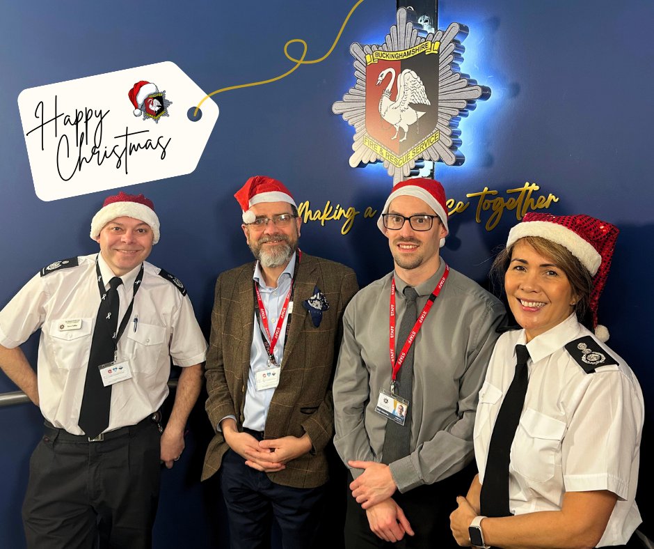 bucksfirerescue's tweet photo. Wishing you a happy (and safe!) Christmas from #BFRS 🎅🎄✨

#BucksFire #FireService #Christmas #HappyChristmas #StaySafe #FestiveSeason https://t.co/a5MOWpQcWA