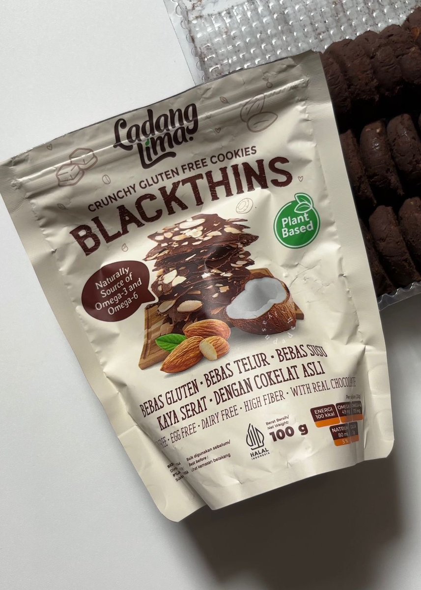 iyasudadeh_'s tweet photo. it's seriously yummy and totally worth the price, you have to try these:
- pocky sakura matcha
- homelab pure matcha
- sweet kokona chocolate drink
- blackthins ladang lima https://t.co/7Au1VVL5Ou