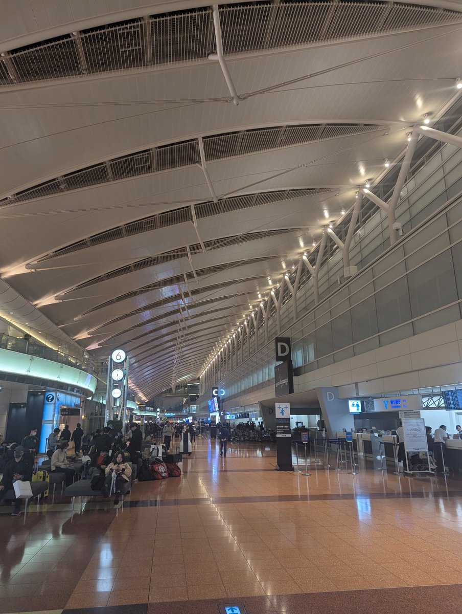 Chryptonite's tweet image. 実家のような安心感
ただいま