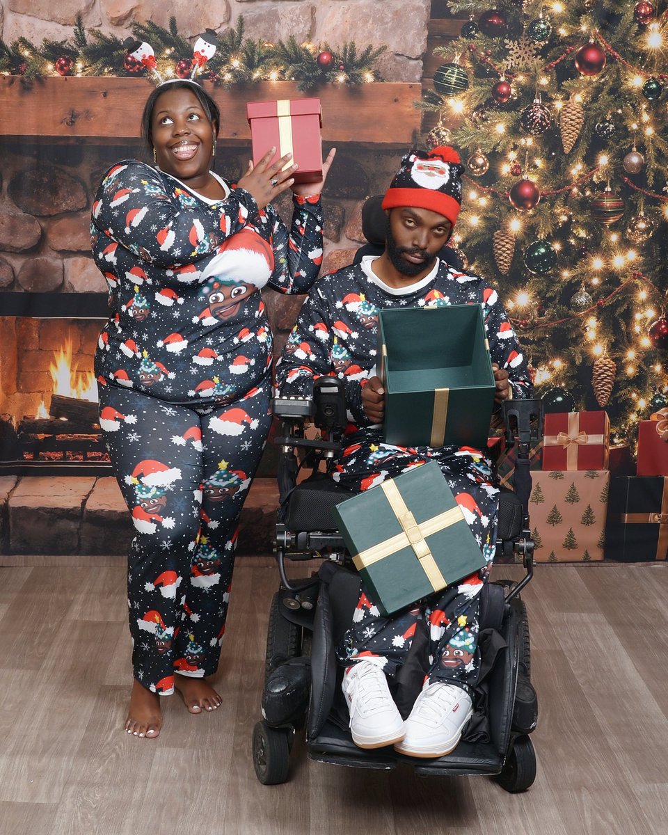 PushaGreen's tweet photo. Merry Christmas from a real cripple
Have some holiday cheer  YaFeelMe 
CrippleLivesMatter https://t.co/a32qDOSUNt