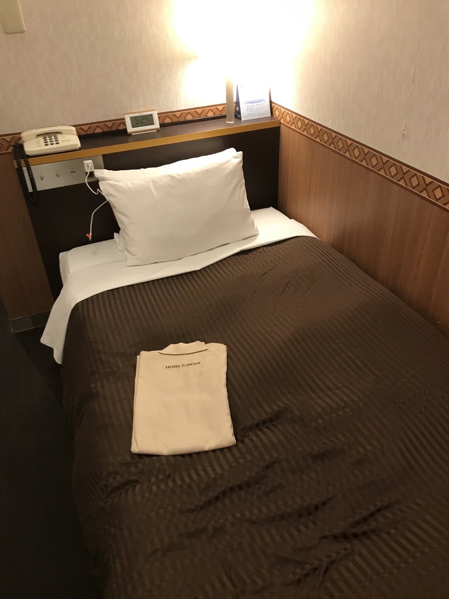 FeelingPay's tweet image. 一昨日、昨日は埼玉。
本日は県内ではあるものの妙高と、この年の瀬に遠出が続いてます…。
さすがに泊まり仕事は今年最後かなってことで、一昨日の南越谷のホテルをパシャリと。