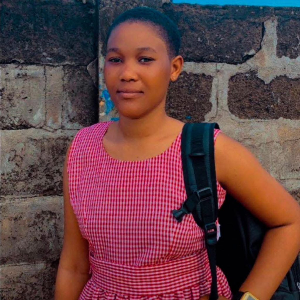 chapps_h's tweet photo. Missing Person ‼️‼️
Please help us find TAYANA TAY from Aflao 

She close from work yesterday at Aflao Beat 9 junction and hasn’t been back since yesterday till now 

If seen kindly contact 0542677498 / 0246802244 / 0241895369l https://t.co/SFsHTiey2S