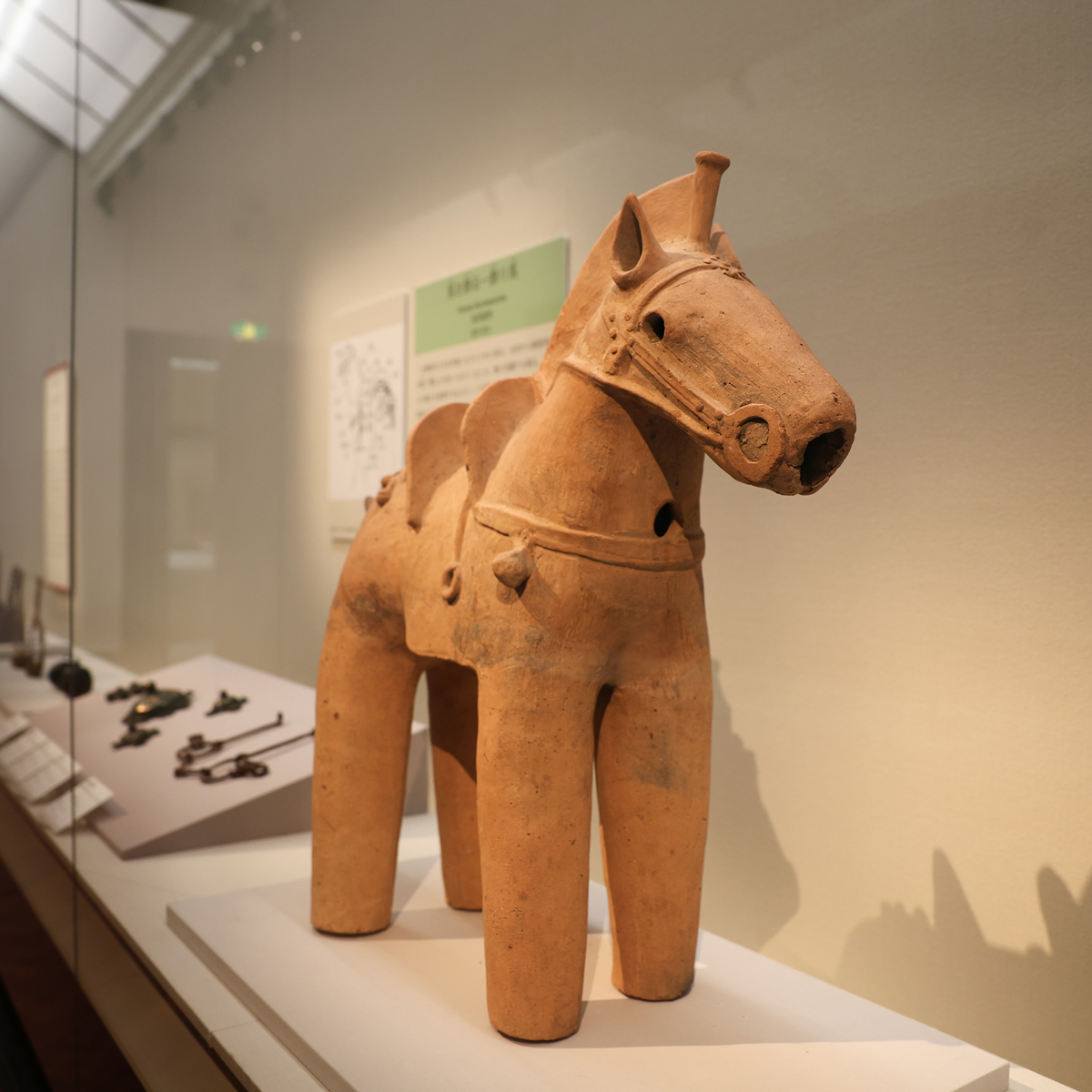 TNM_PR's tweet image. 東京国立博物館では、2026年の午年（うまどし）にちなみ特集展示「博物館に初もうで　午―神と人をつなぐ祈りのかたち―」を開催中です（本館 特別1室、1月25日まで）。…