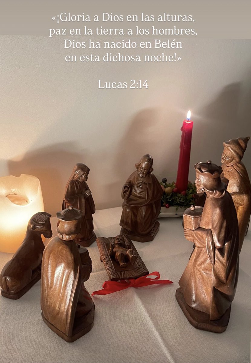 mariadelamiel's tweet photo. ¡Feliz Navidad! https://t.co/0gJemyV565