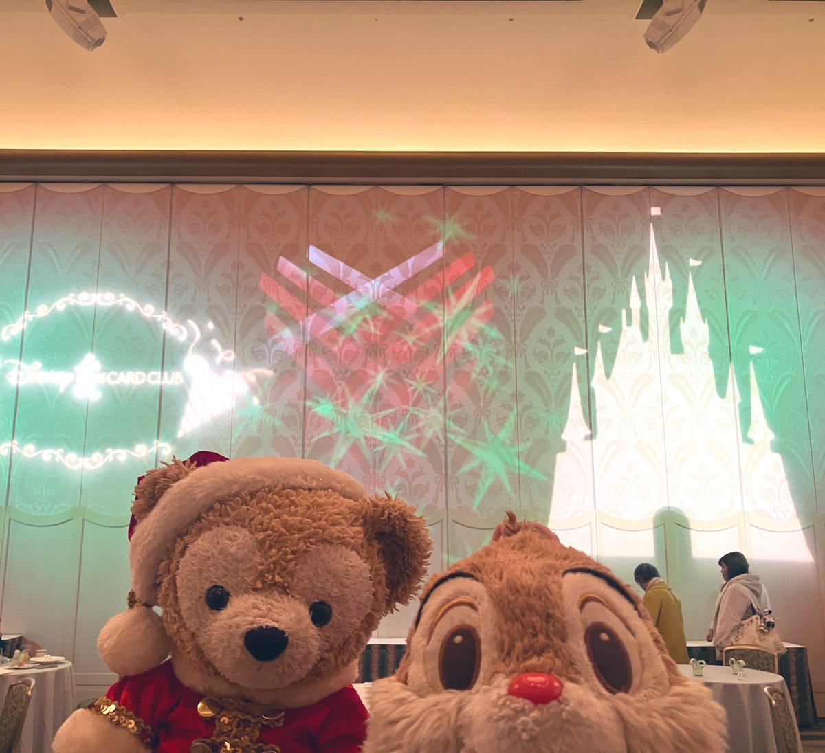 nanakitan's tweet photo. 友人がクリスマス会は予約取れたからアンバサダーホテルのスペシャルランチにしよう！と言うことで行ってきた
美味しかった😋 https://t.co/Yg1OuViYgF