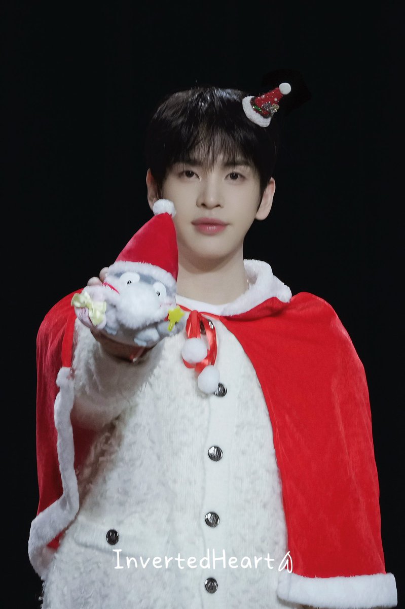 InvertedHeart426 tweet media