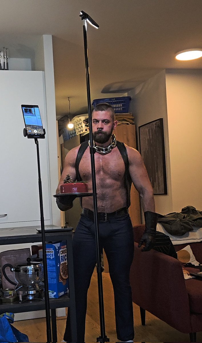 Philip Rowey tweet media