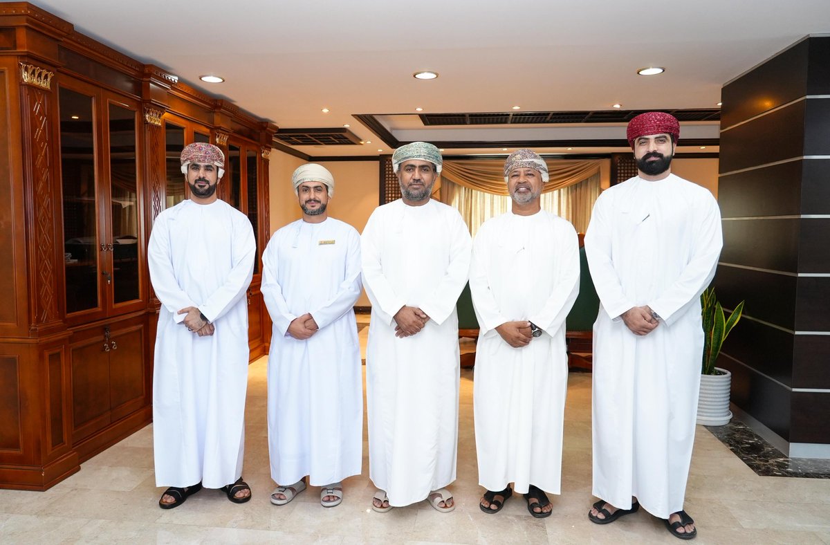 تشرفت اليوم بتكريم من قبل سعادة رئيس هيئة حماية المستهلك 
خالص الشكر والامتنان لسعادة الرئيس والاخوة الكرام في هيئة حماية المستهلك
#هيئةحمايةالمستهلك