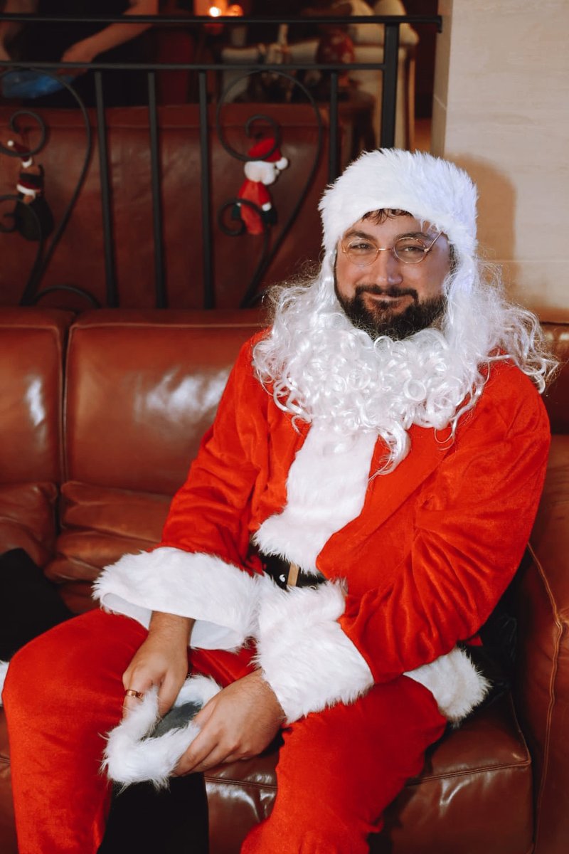 SaadN0THappy's tweet photo. All but a hard day’s work 🎅🏼 #MerryChristmas https://t.co/caG15pT58A