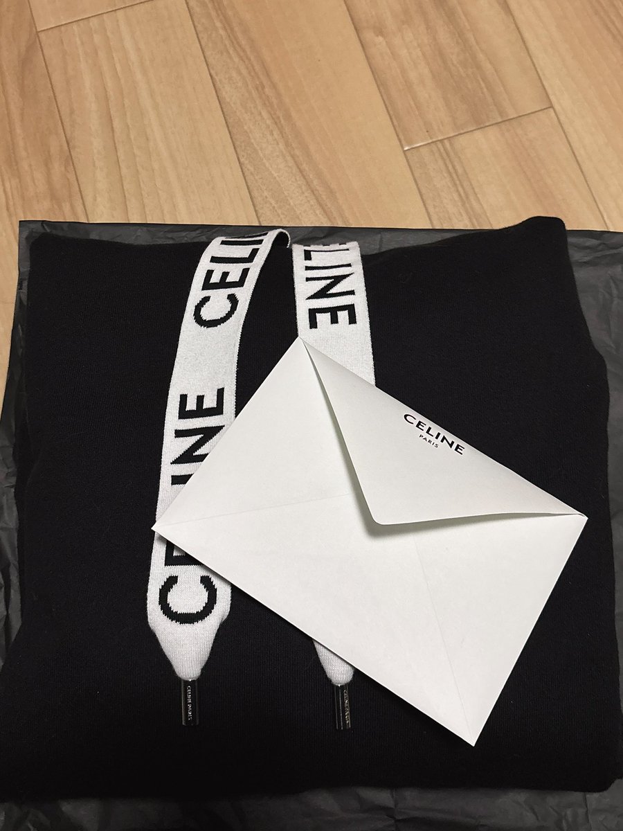 自分へのご褒美～
CELINEのパーカー可愛くてまじ好き～