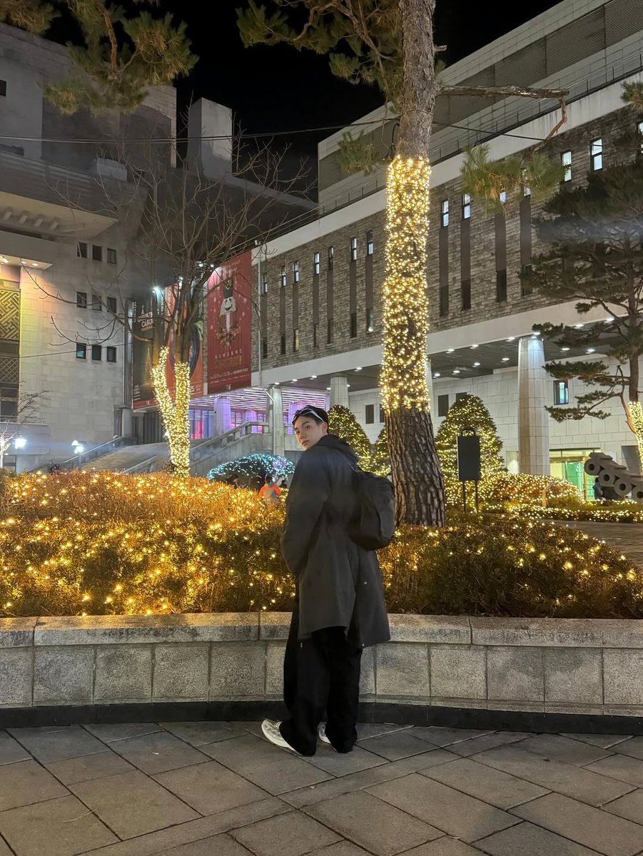 WonplanetVN's tweet photo. [IG UPDATE ] 

“🎄”

Quà giáng sinh của “ông già” Song Jaewon gửi đến các con vợ đây 

#송재원 #SONGJAEWON #KiDo  #Wonplanet https://t.co/lqF5SRp6hn