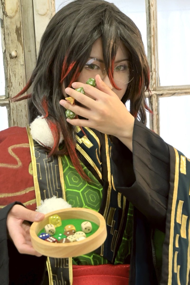 aoi_maples's tweet photo. ⚠️cos
⚠️ネタショットです

神も賽で遊ぶ

衣装ご提供：里音(@satone0604 )
photo：
1枚目…茶屋猫人(@chanun_chu)
2枚目…ame(@u80392869)
※敬称略 https://t.co/5RTEmkgAp9