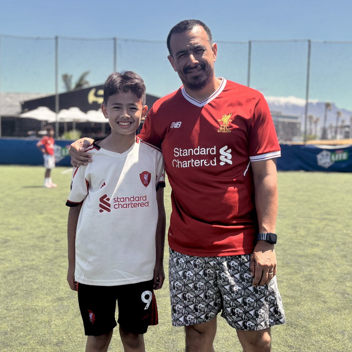 RoMike2013 tweet media