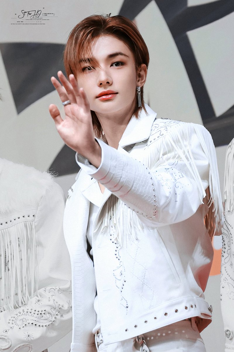 ST_forHJ's tweet image. 251225

#Hyunjin #현진 #黄铉辰 #ヒョンジン 
#Straykids #스트레이키즈
