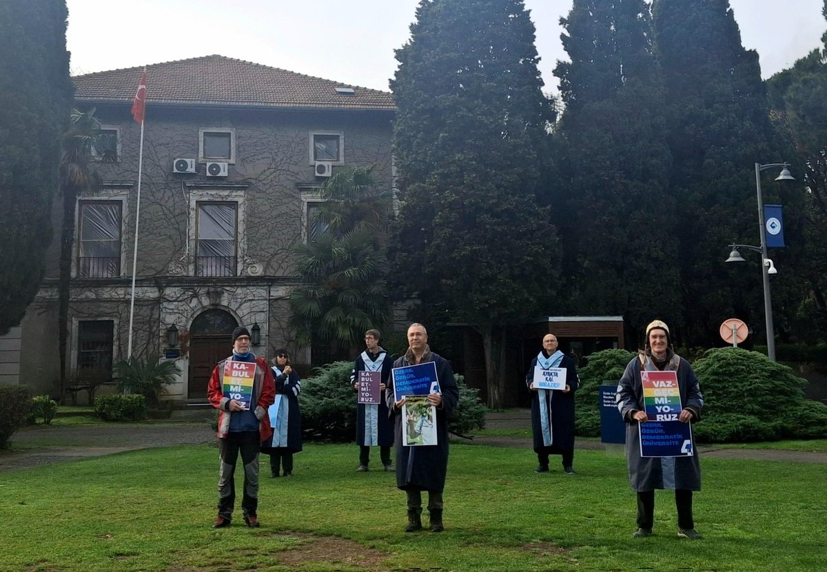 24 Aralık 2025.
1223. kez.