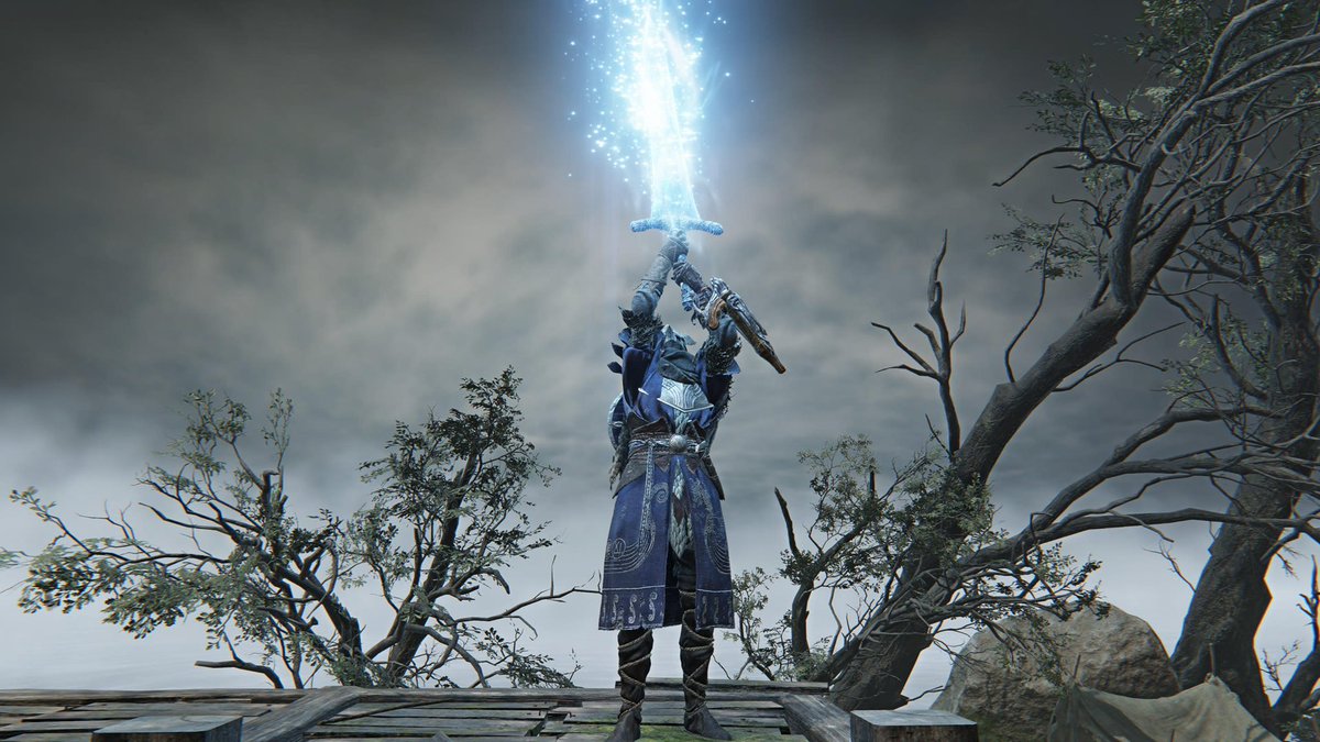 Reigeru2525's tweet image. メリークリスマス🎄！！！
聖夜の夜渡りでは久々に暗月の大剣が出てくれたよ〜(●´ω｀●)
そして付帯良かったからかなりいいダメージだせて楽しかったです♪
2025ももう終わりか〜(*´∇｀*)
#ナイトレイン 
#エルデンリングナイトレイン 
#ELDENRINGNIGHTREIGN