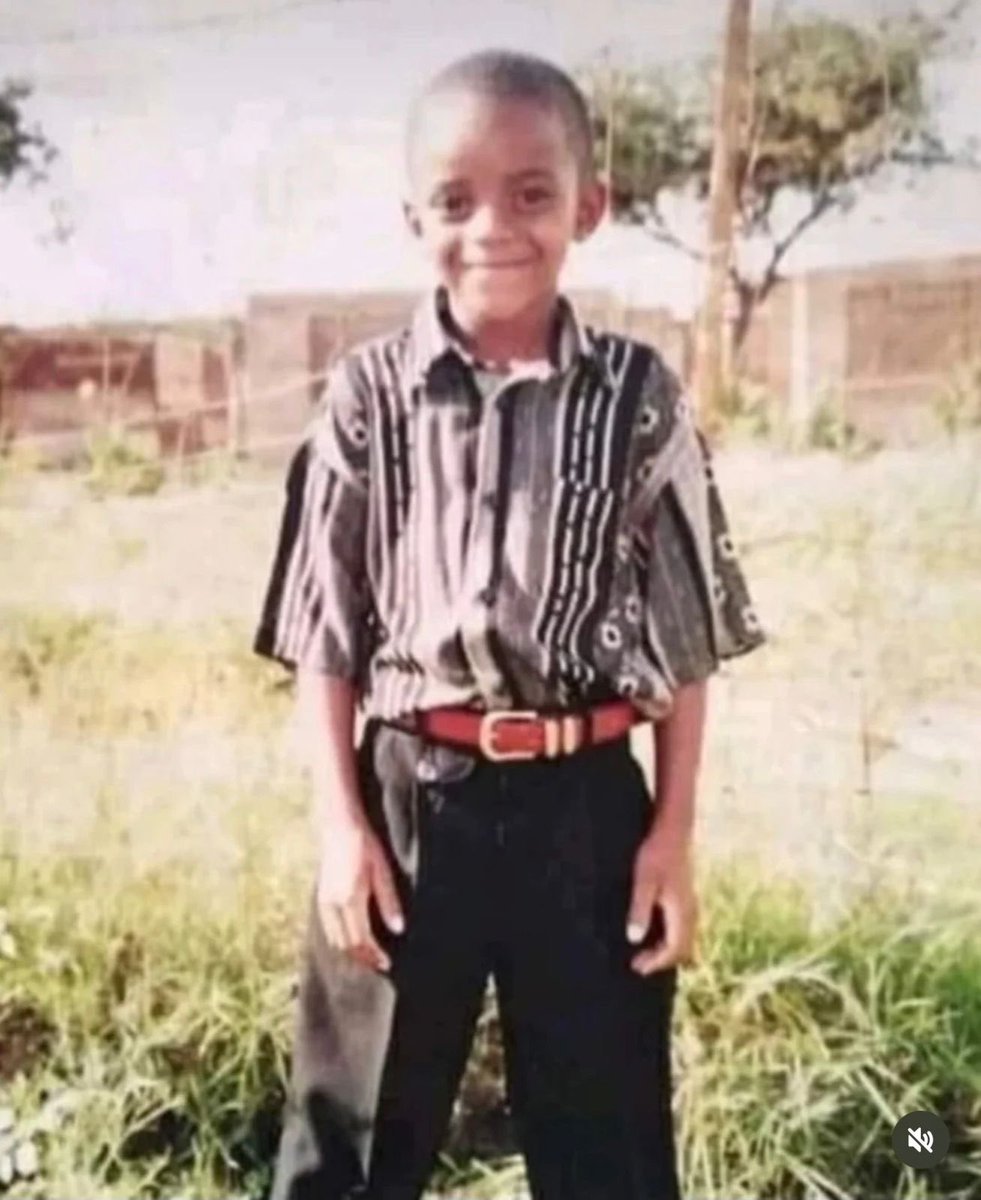 SogaEvents's tweet image. Every artist on the SOGA stage was once a child with a dream…
Today, we tell those stories. 💫

Introducing @KabzaDeSmall_ ✨
A journey that began with belief-now echoing across the globe. 🌍 🎶

🎟️ Tickets available on Howler: howler.co.za/Soga-Dreamers

#SOGA #Dreamers #Witbank