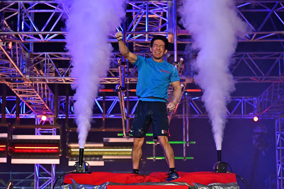 ／
#SASUKE2025 放送中🎅
＼

現役最強の王者 #森本裕介 が決めたー！！！

自身6度目のFINALステージ🔥
5年ぶりの完全制覇へ✨

いけるいける、いけるぞ森本！

#SASUKE2夜連続 🎄
#メリクリSASUKE