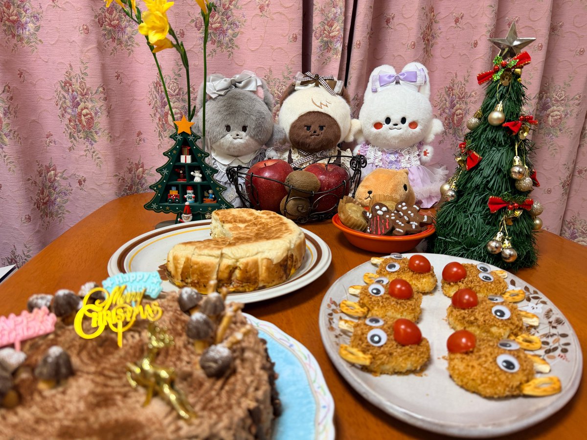 6nya4's tweet photo. 🎂🎁圣诞快乐🎄🎅 https://t.co/hAcDXa6Q5H