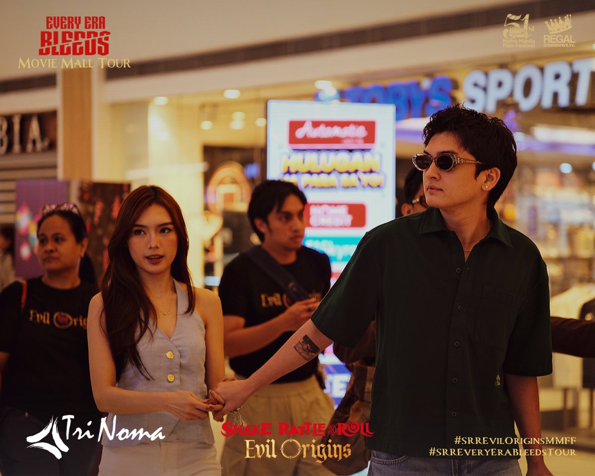 RegalFilms's tweet image. TRINOMA, GRABE KAYO!!! 😱❤️‍🔥 SOLD OUT. DINUMOG. WALANG UPUAN!

Nag-alab ang cinema visit ng #SRREvilOrigins kasama sina Francine Diaz, Fyang Smith, Seth Fedelin, at JM Ibarra — sama-samang sigaw, kilig, at takot sa loob ng sinehan!   Maraming salamat sa solid support!   #MMFF51