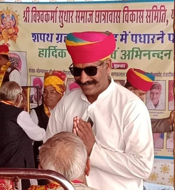 munnaram_suthar's tweet photo. लोग आपके प्रशंसक है यह आपकी योग्यता हैं,
लोग आपसे क्यूं जलते हैं यह आपका जलवा हैं!! https://t.co/XjpdcBeu4J