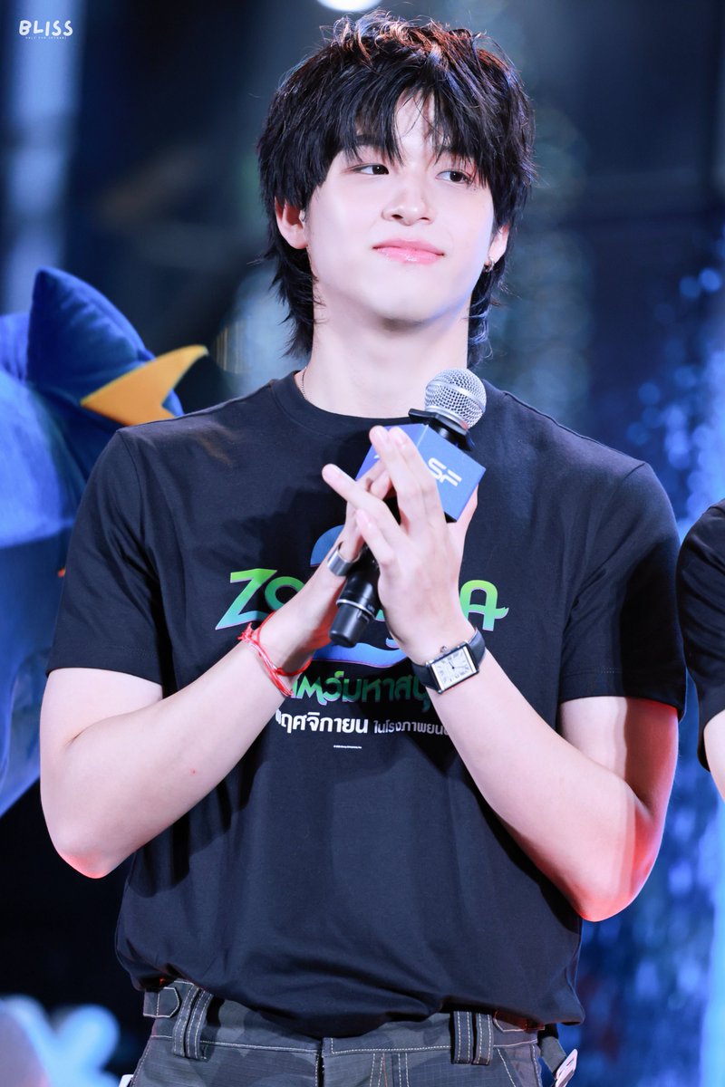 Bliss_SkyNani's tweet image. 20251225 : SF Friends Screening

SKYNANI SMYLENEONA ZTP2

#SFxSkyNaniSmyleNeona
#SFxครอบครัวเด็กแฝด
#skywongravee @skywongraveee