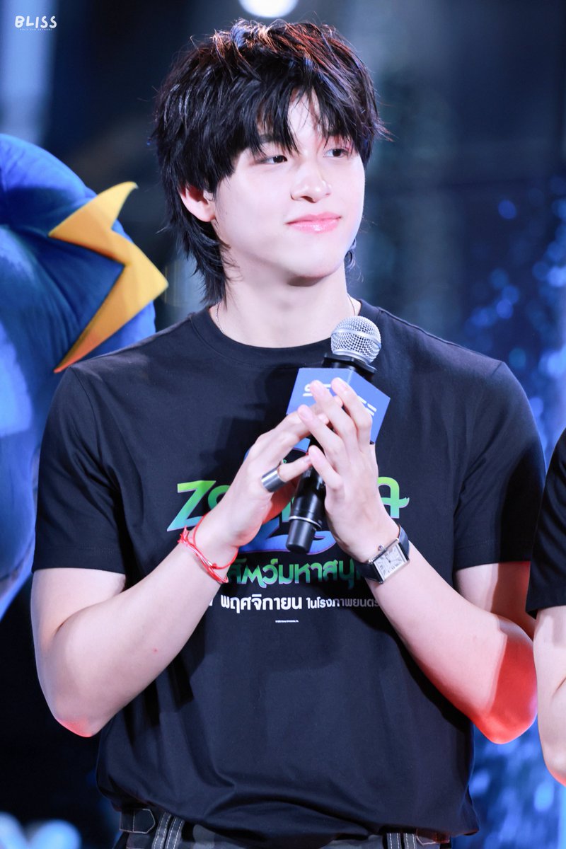 Bliss_SkyNani's tweet image. 20251225 : SF Friends Screening

SKYNANI SMYLENEONA ZTP2

#SFxSkyNaniSmyleNeona
#SFxครอบครัวเด็กแฝด
#skywongravee @skywongraveee