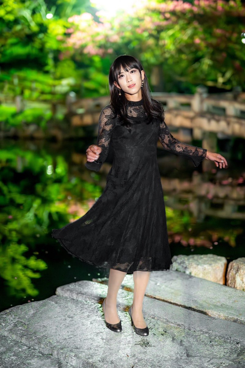 AIで自分の顔の異性Ver.生成するのが流行ってる？ぽいので、自分で