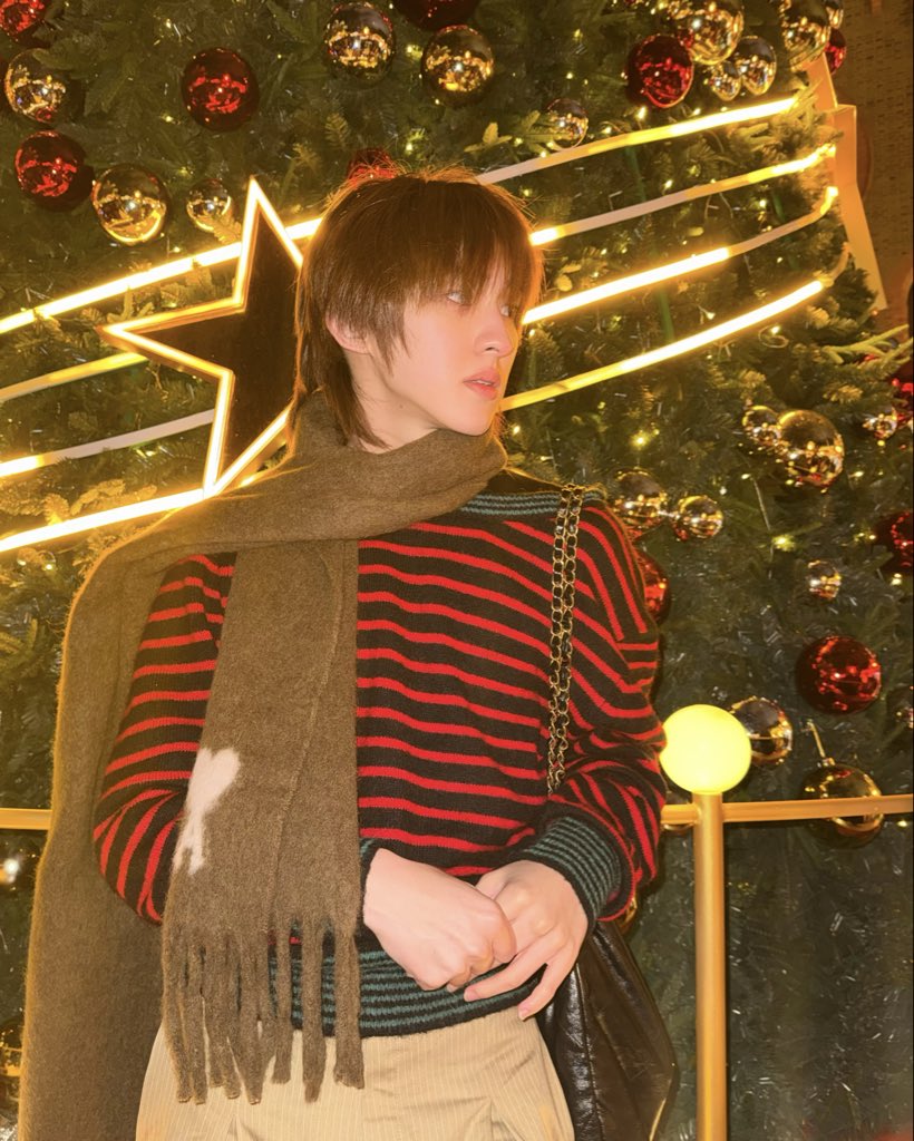 Christmas vibes #thomaskong #โทมัสก้อง https://t.co/yoylUO7kcZ