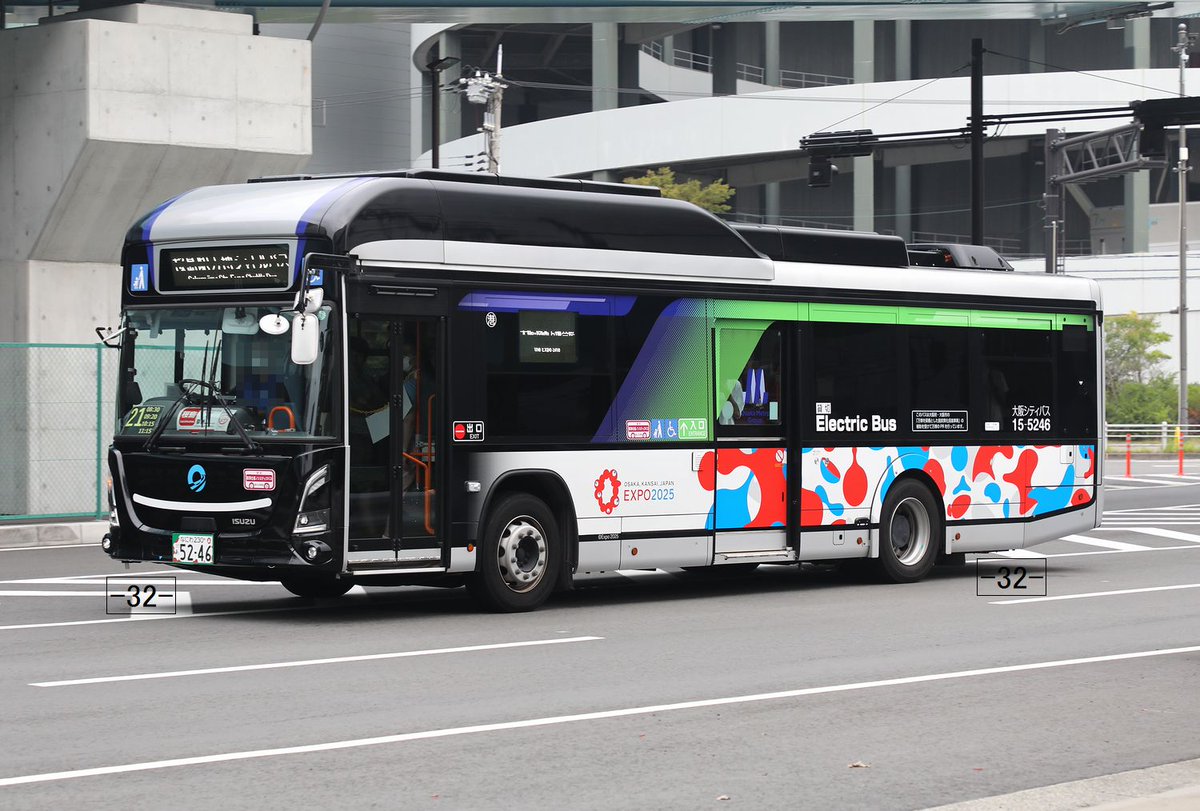 大阪シティバス Osaka City Bus なにわ230あ5246 ZAC-LV828L1 港15