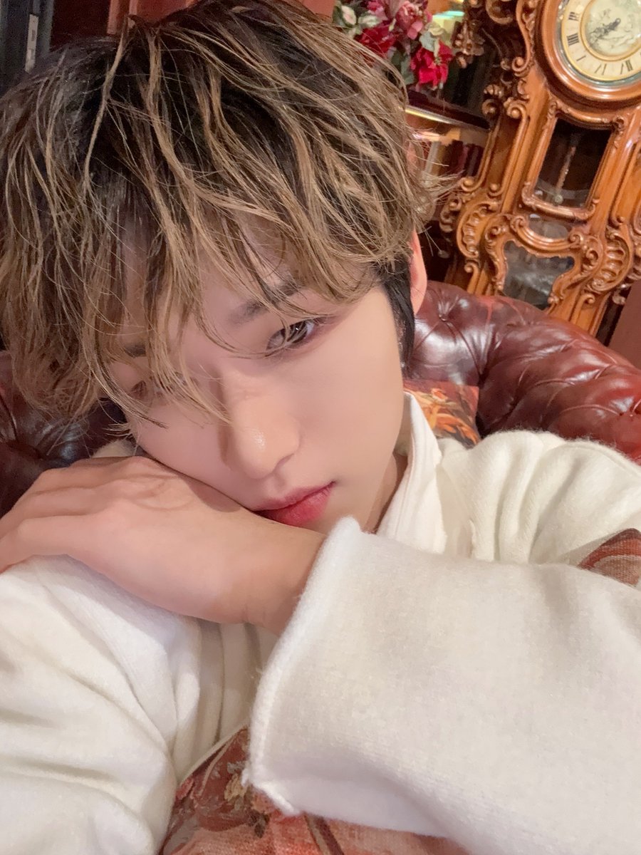 아름다운 메리메리 리얼 카인드니스 여러분
메리 크리스마스~🫶🫶

#DEY #데이