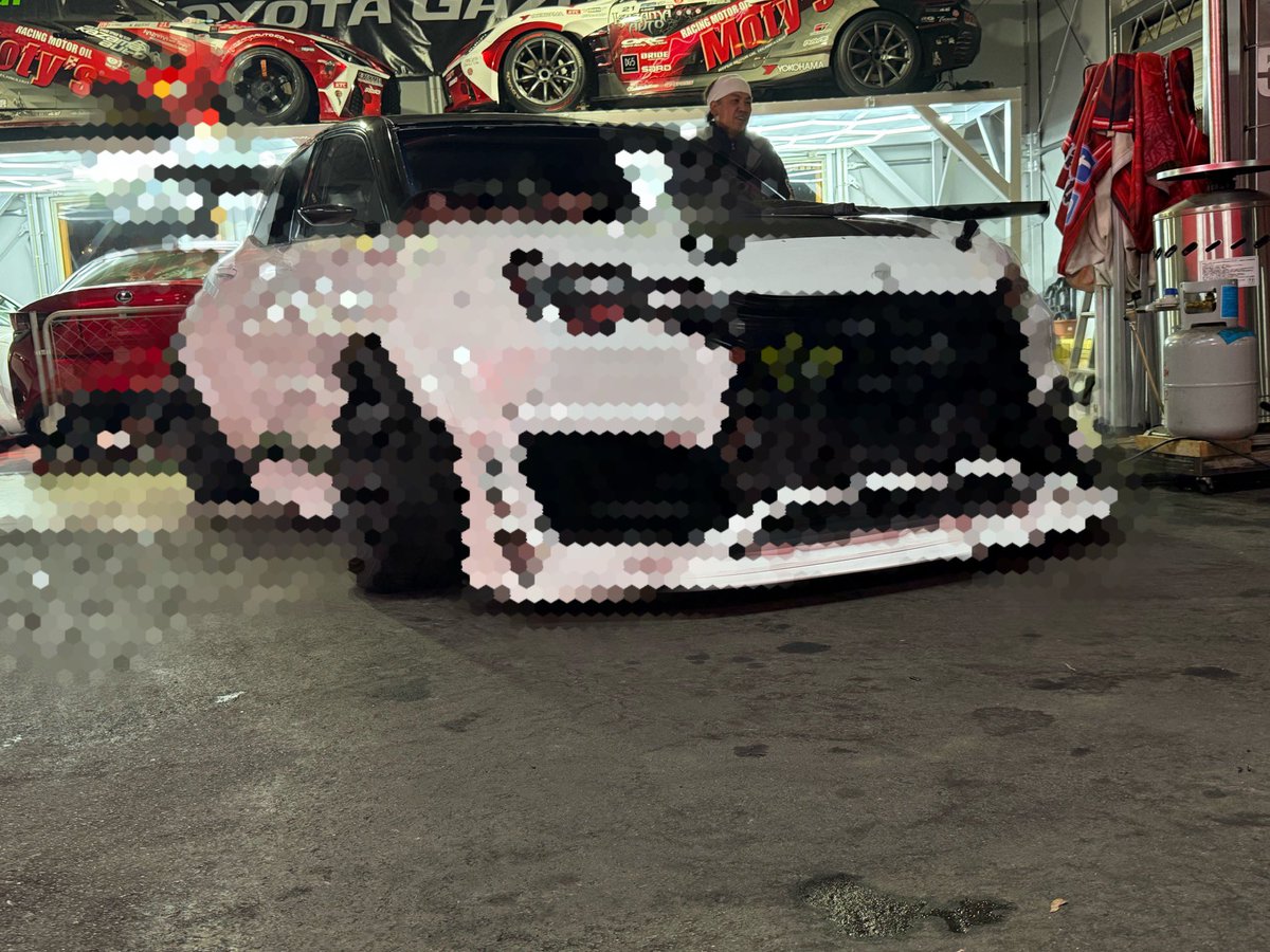 車高短にしたSUV、2駆、2名乗車定員、 まーまー雰囲気出て来たぞ