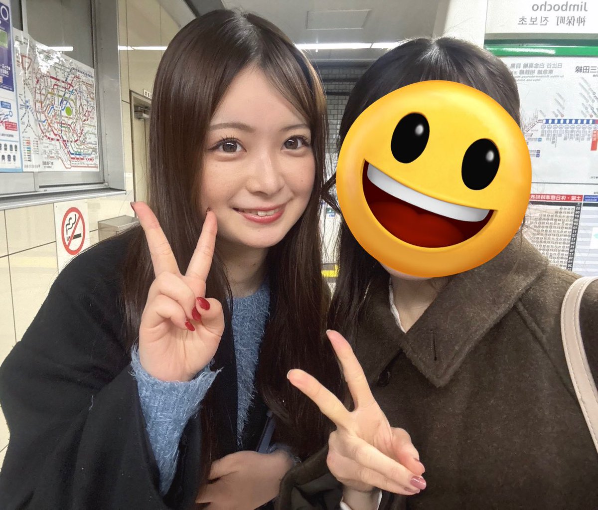 ps_kasumi's tweet photo. こんばんは🌛
メリークリスマス🎄✨

美味しいもの食べてきた(*´༥`*)♡
名古屋向かうよ〜🚅💨

12/26(金)明日は、 #ダイマル桜山店様 で実践させていただきます！

1日遅れのサンタになるので会いに来て🎅🏻
9:00ー15:00予定です❣️

PR  #華三昧 #パチンコ #パチスロ https://t.co/Ucl4BC3pni