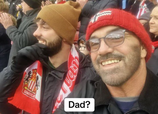 Footballogue's tweet image. Elle est magique cette réponse de Granit Xhaka à un fan de Sunderland sur TikTok 🥺❤️

• « Sunderland est finalement de retour en Premier League et ils cartonnent Papa ! »

• « Papa ? »

• « Tu me manques tellement »

👉 Commentaire de Xhaka à son post : «𝗡𝗼𝘂𝘀 𝗮𝗹𝗹𝗼𝗻𝘀…