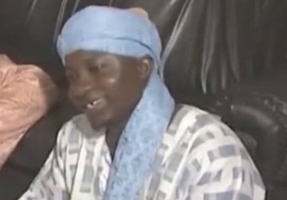 They’ve lodged your babe for Christmas flex; you’re there blowing banger😂😂