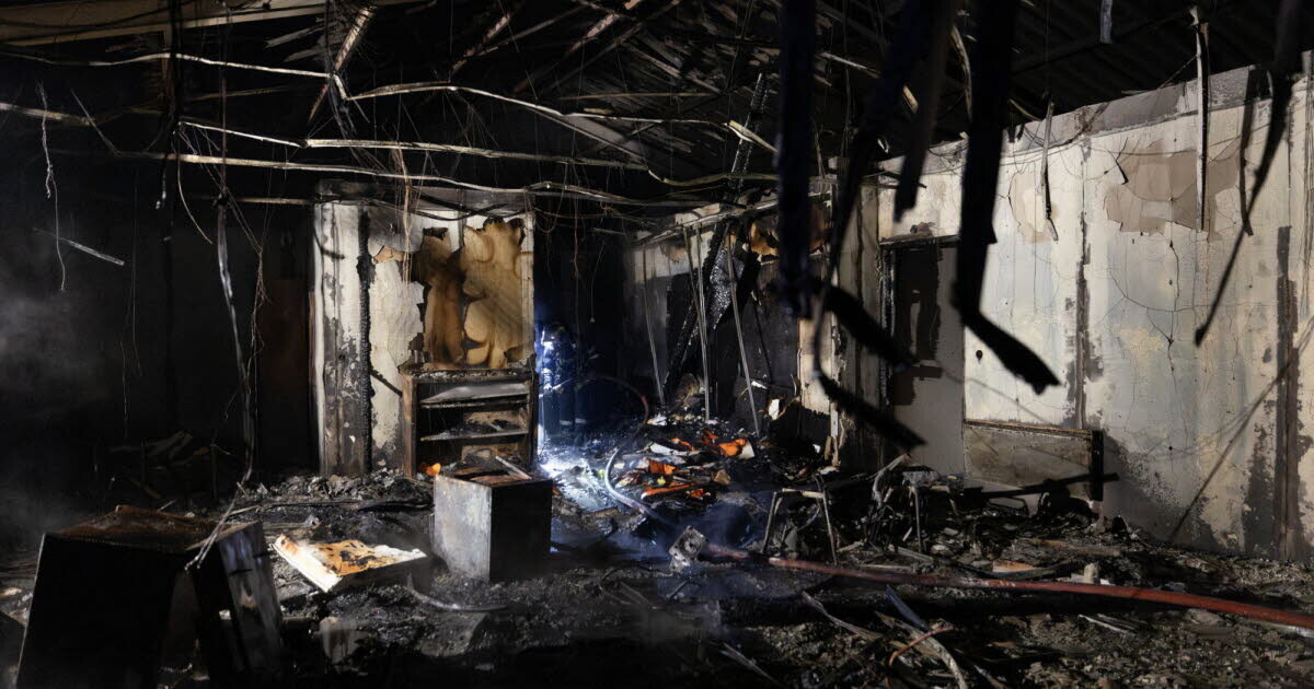 Haute-Saône : un office notarial s’embrase en pleine nuit à Gray, une vingtaine de pompiers mobilisés
➡️ l.estrepublicain.fr/bn5