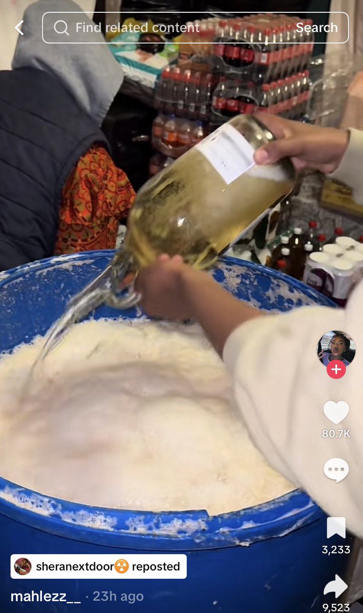 Yandani_YM's tweet image. ayikho lena into!!! nizobulala abantu why would you mix umqombothi with Paarl Perle? let’s not get carried away by content, abantu bazogula. you don’t need to mix umqombothi with any liquid guys