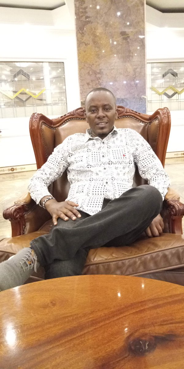 Merry Christmas to you all..
#ReggaeVibesKbc 2.19pm - 4pm.
Leo tunacheza na request na salaams za Krismasi kwa wawili watatu.. Twende nalo basi..
#ReggaeMusicSoNice