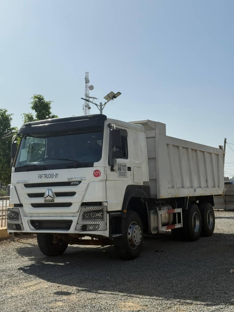 Captain_Autos0's tweet photo. BRAND NEW ✅️ 
HOWO TRUCK 361
AVAILABLE IN KANO 
ONLY 60 MILLION NAIRA 💵 https://t.co/qtB22M8Zlu