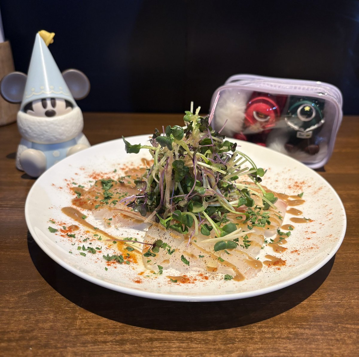 Emilynecochan's tweet photo. Merry☆Christmas🎄✨
Emily💕
今年は忙しくて
イブはよく行くご飯屋さんへ
和牛サーロインのタリアータはマスト!
バルサミコソースが最高に美味しい😋
限定メニューのタラバ蟹と菜の花パスタ🍝
スライスアーモンドのサクサク食感が相性抜群で1人一皿次は食べたいー😋
美味しかった満足です♡
#tocci https://t.co/EeKXrMriJd