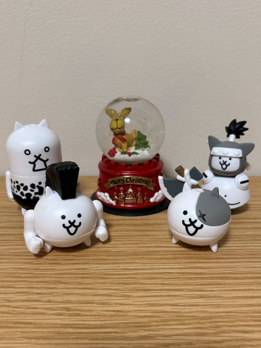 _shin1029's tweet photo. メリクリにゃ https://t.co/XR6tYn2diX