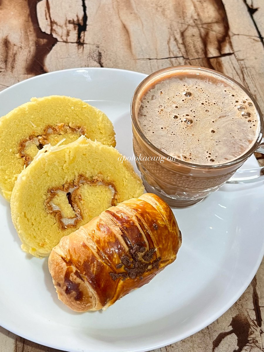 BUT WAIT… their TEH TARIK is also really good. now i get why everyone always recommends it 😭👌🏼