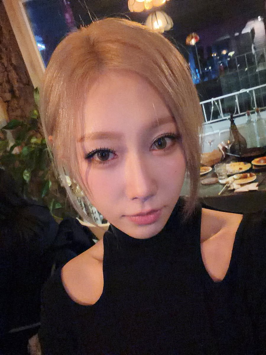 83cause's tweet image. a멜크되세요여자좋다