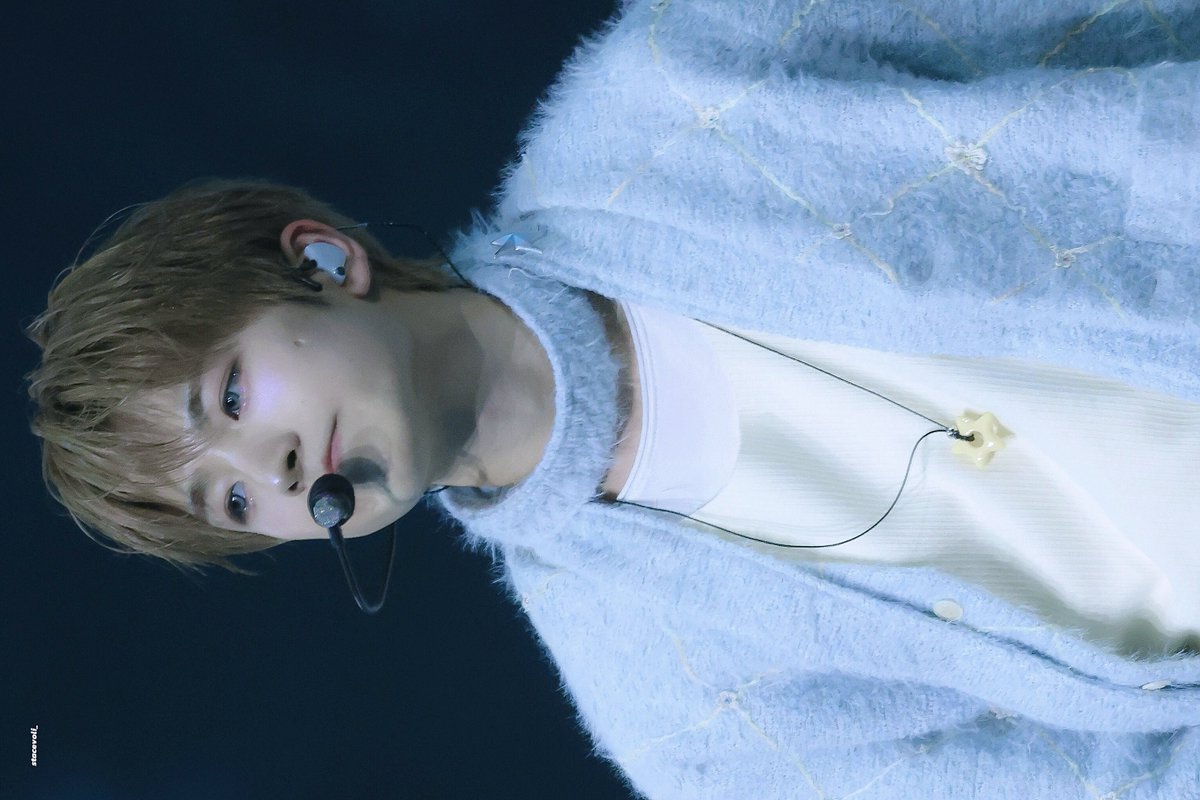 만영✮i tweet media