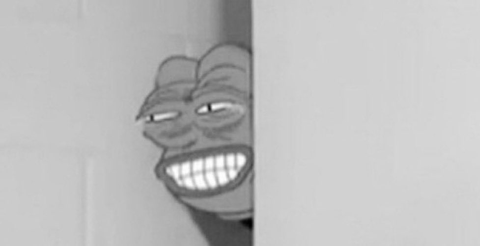 Opeolu_waa's tweet image. This one dey wonder why dem say make she do fried rice and then pounded yam, come and go out make I see na.