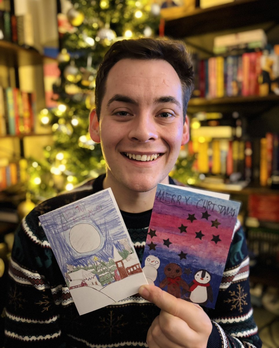 Merry Christmas one and all! 🎄

However you’re spending today and the days ahead, I hope you have a lovely festive season, with time to rest, reflect and enjoy the company of those around you.
