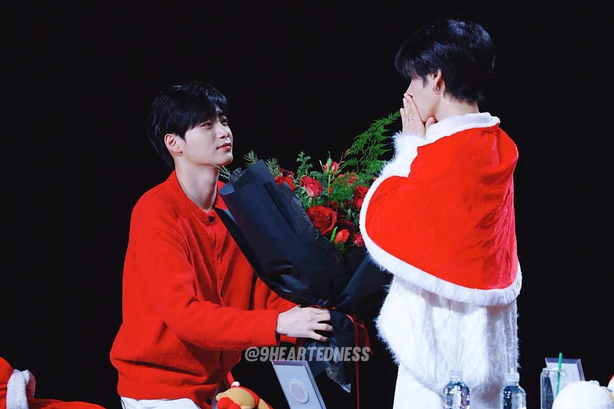 251225 돈까스즈💕
#크래비티 #정모 #구정모 #CRAVITY #JUNGMO