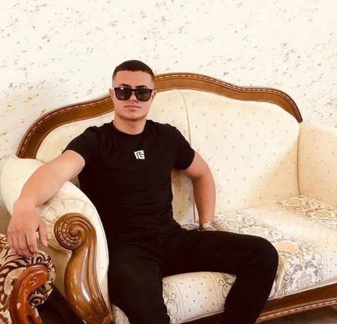 qadeyah_'s tweet image. أصدرت محكمة الاحتلال العسكرية حكمًا جائرًا على الأسير يزن شادي عبيات من بيت لحم، بالسجن الفعلي 23 عامًا وغرامة 50 ألف شيكل.

- علمًا أن الاحتلال اعتقل عبيات في تموز/يوليو 2023 وكان قاصرًا (18 عامًا) برفقة فتيين آخرين من العائلة نفسها وبأعمار متقاربة، بزعم تنفيذ عملية طعـ..ـن