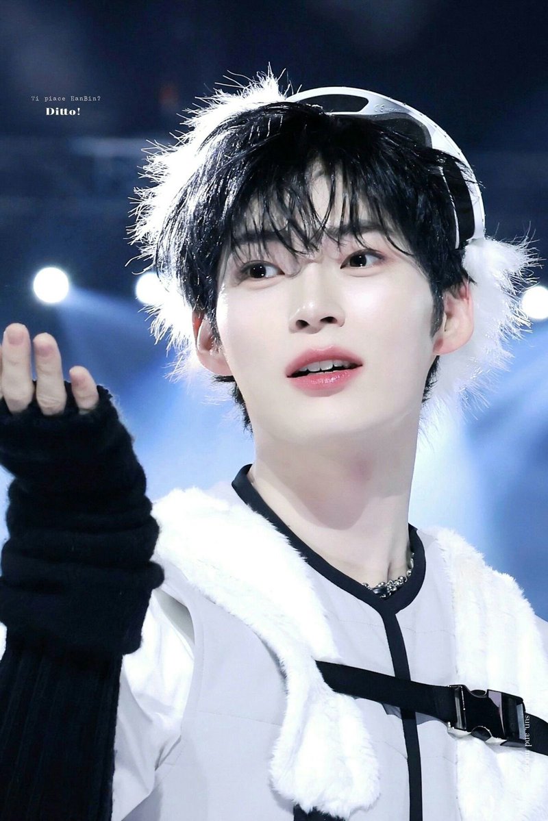 gangchiwalwal's tweet image. 연말 가요대전 헤메코는 원래 이랬는데요,,,